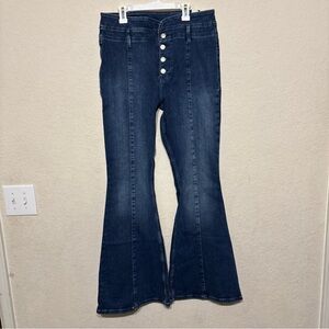 We The Free After Dark Mid-Rise Flare NWT blue jeans size 31